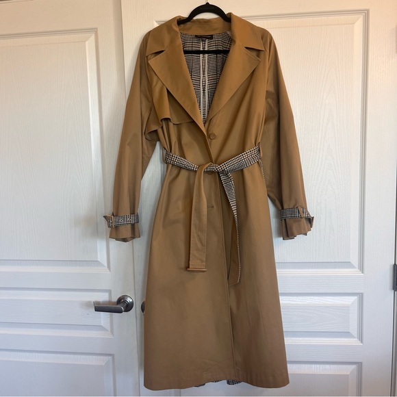 VINTAGE Camel & Plaid Swingy Trench Coat. Pristine condition, watch video - Picture 5 of 9